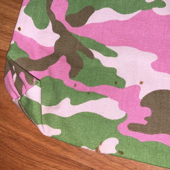 NWT Neiman Marcus Camo Tote Bag (Given to Exclusive Customers) - Picture 4 of 9